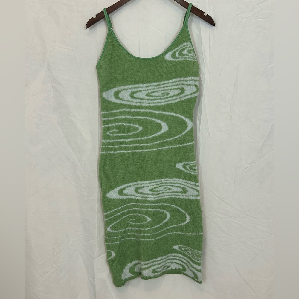 Green Swirl Pattern Knit Dress (see note sizing)